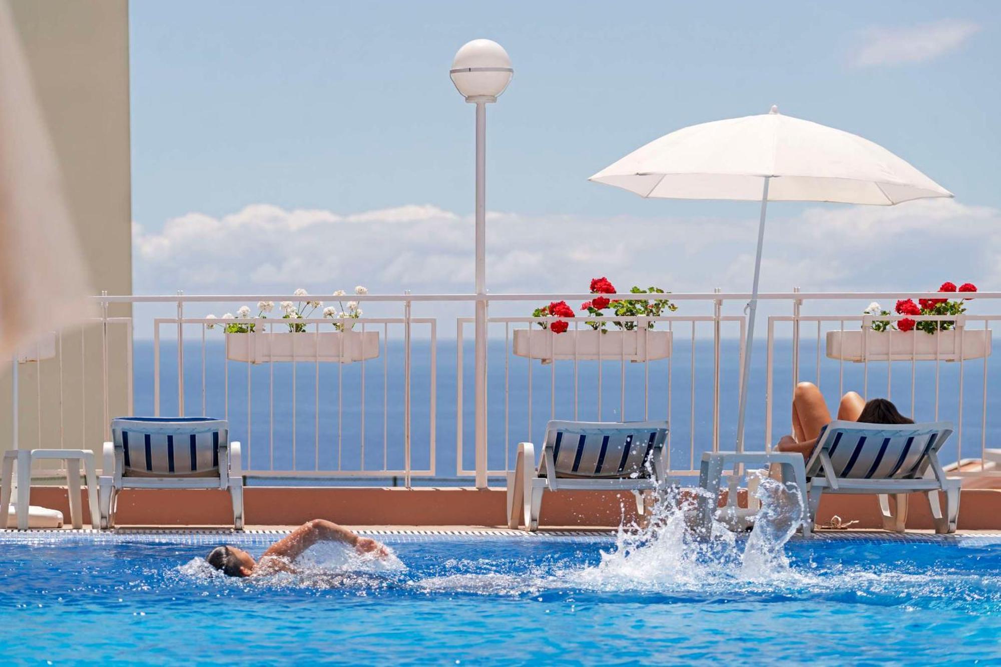 Dorisol Mimosa Studio Hotel Funchal Dış mekan fotoğraf